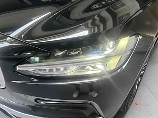 VOLVO S90 2023