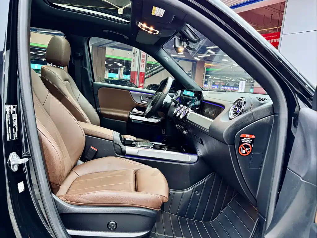 MERCEDES BENZ GLB 2021