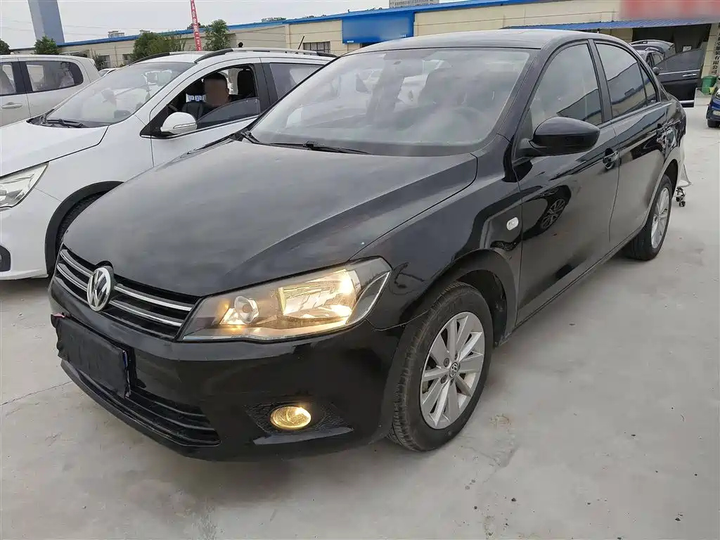 VOLKSWAGEN JETTA 2015