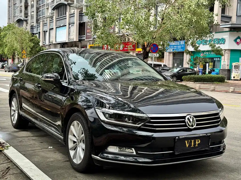 VOLKSWAGEN MAGOTAN 2017