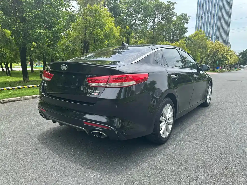 KIA K5 2016