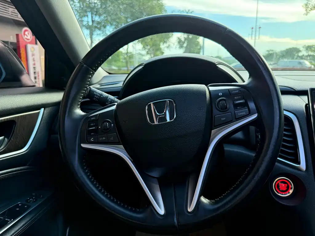 HONDA AVANCIER 2020