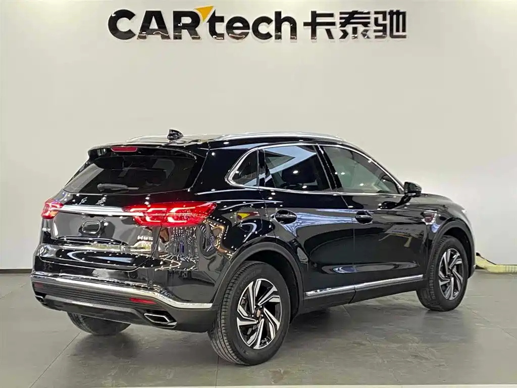 HONGQI HS5 2022