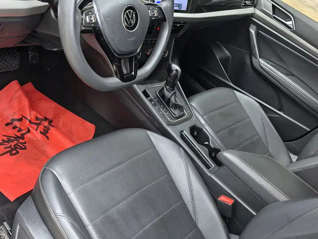 VOLKSWAGEN LAVIDA 2021