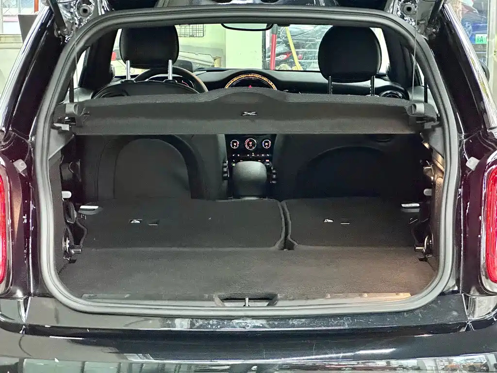 MINI JCW 2023