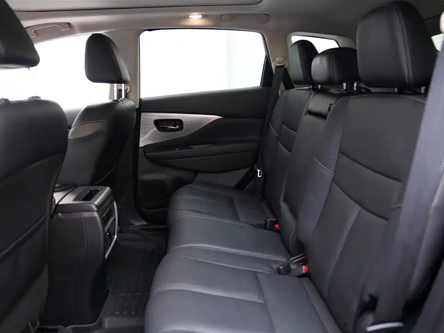 NISSAN MURANO 2023