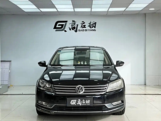 VOLKSWAGEN MAGOTAN 2012