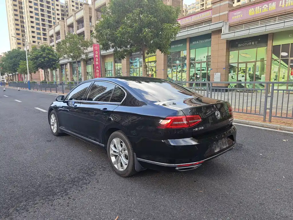 VOLKSWAGEN MAGOTAN 2017
