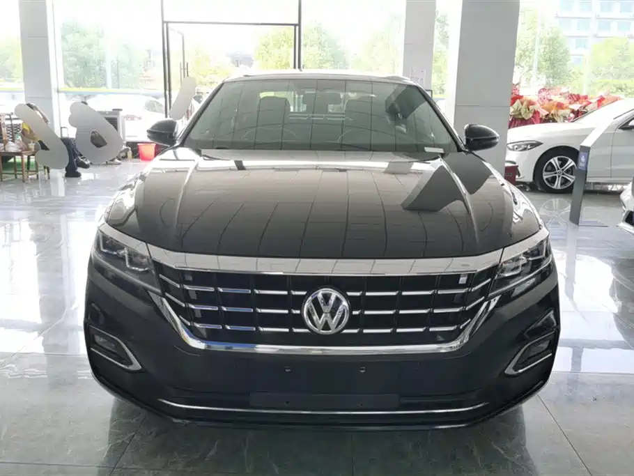 VOLKSWAGEN PASSAT 2020