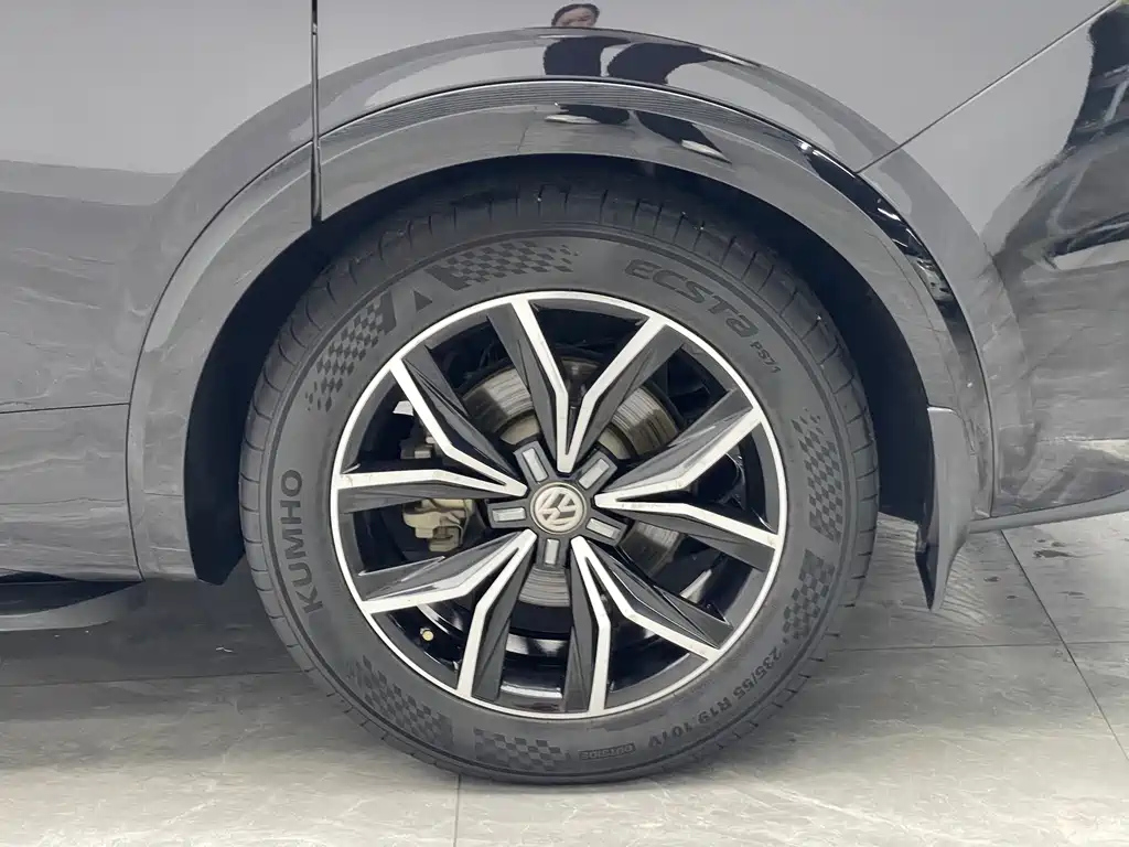 VOLKSWAGEN VILORAN 2020