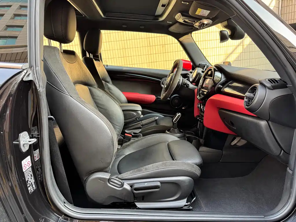 MINI JCW 2020