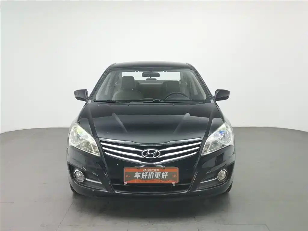 HYUNDAI CELESTA 2012