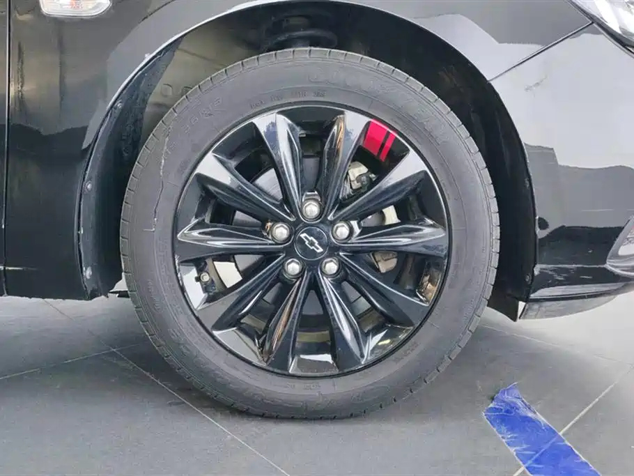 CHEVROLET CRUZE 2019