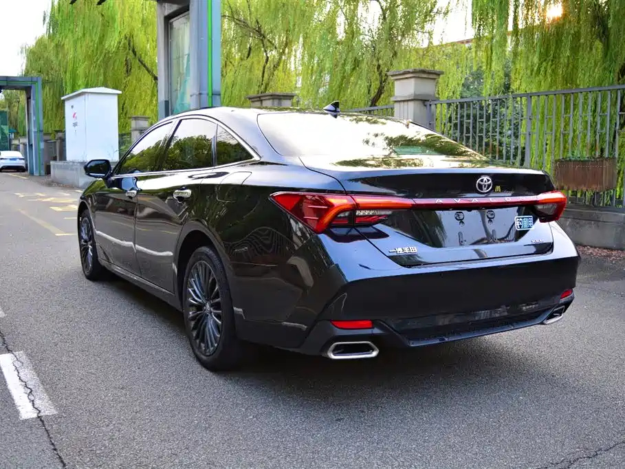 TOYOTA AVALON 2022