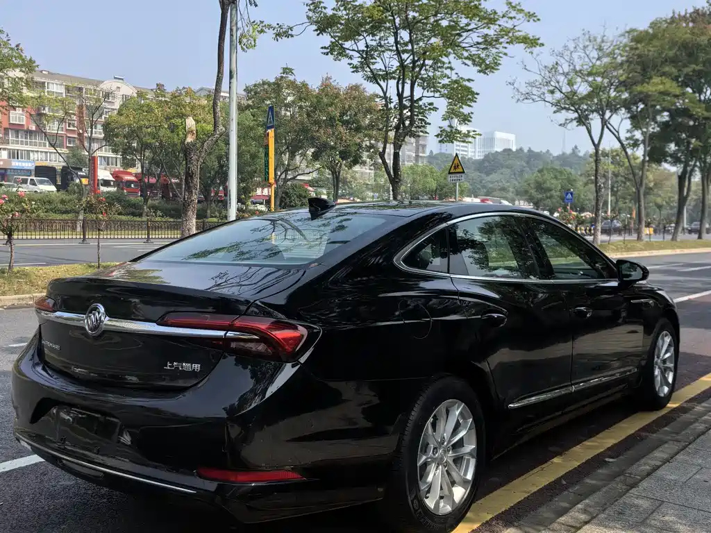 BUICK LACROSSE 2020