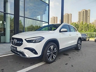 MERCEDES BENZ GLA 2024