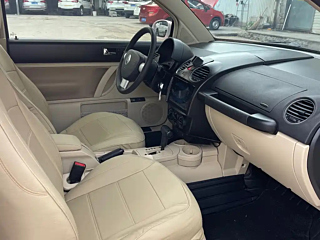 VOLKSWAGEN BEETLE 2010 YEAR 1.6 AT 2010