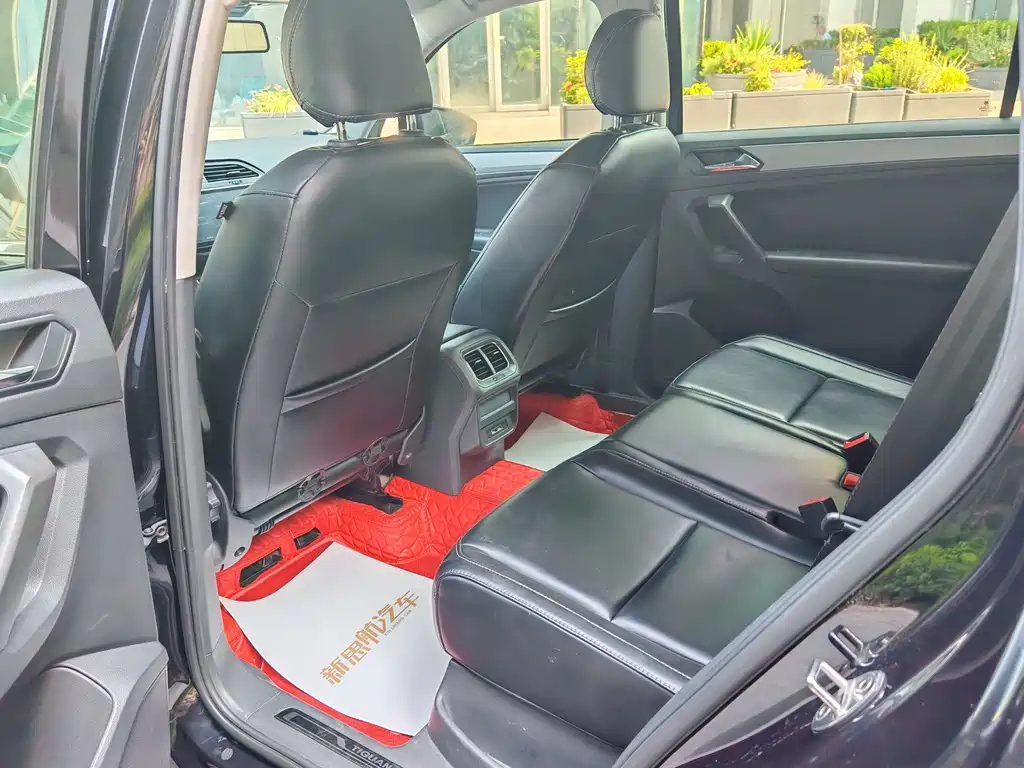 VOLKSWAGEN TIGUAN L 2017