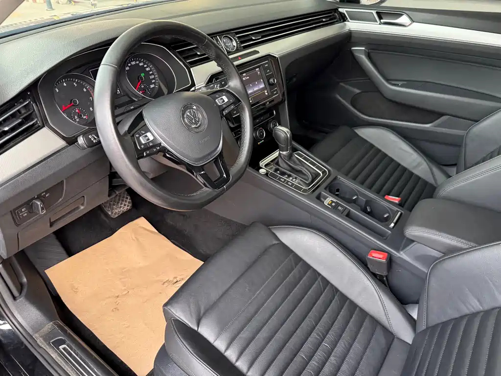 VOLKSWAGEN MAGOTAN 2018