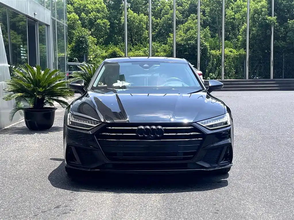 AUDI A7 2023