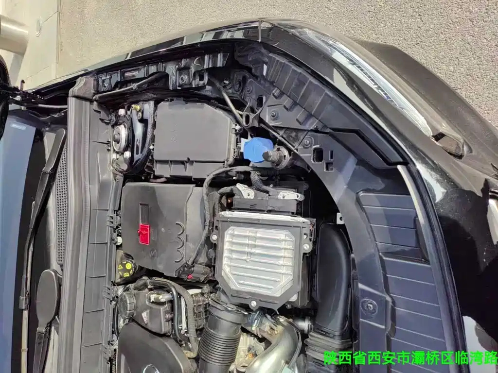 MERCEDES BENZ GLB 2024