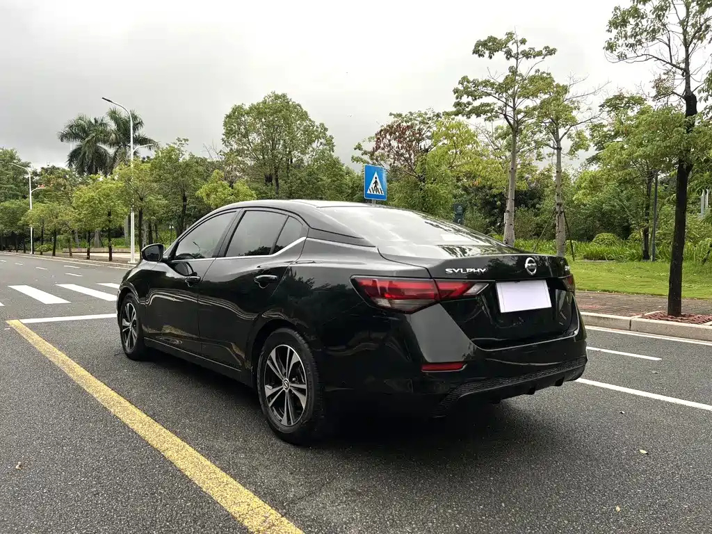 NISSAN SYLPHY 2021
