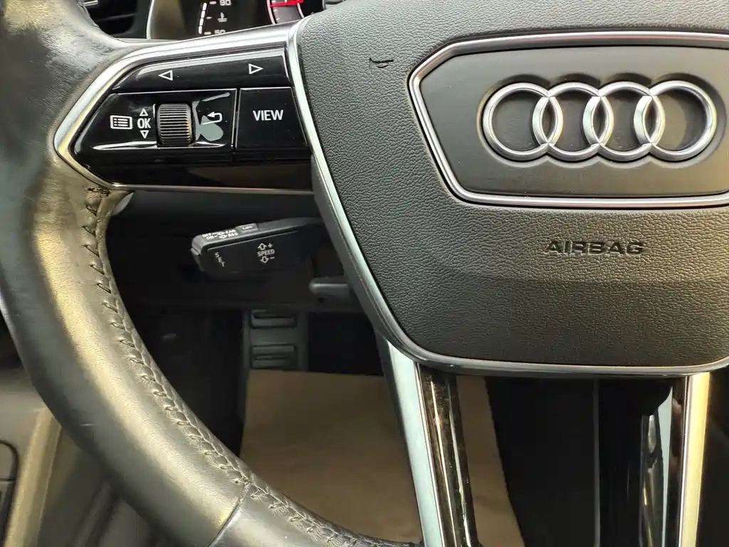 AUDI A6L 2020
