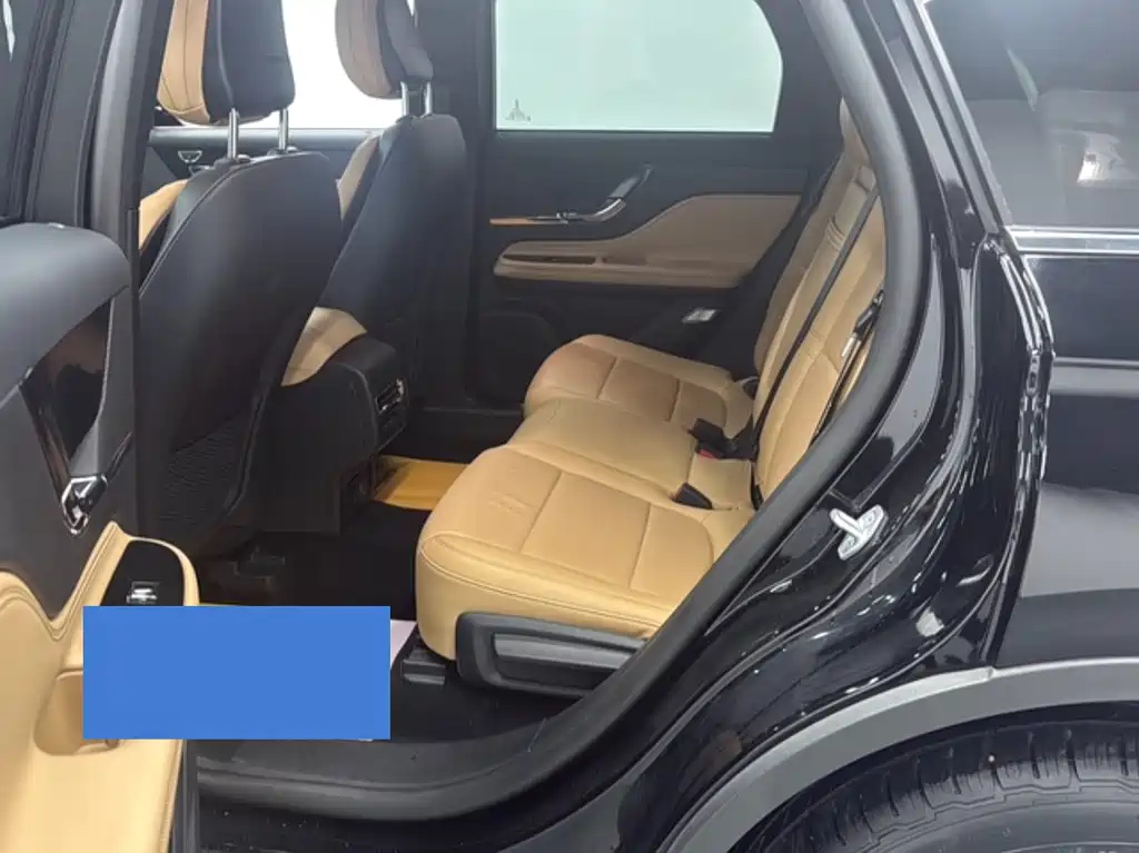 LINCOLN ADVENTURER 2023