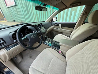 TOYOTA HIGHLANDER 2012