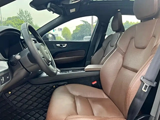 VOLVO XC60 2022 YEAR B5 4WD DELUXE EDITION 2022
