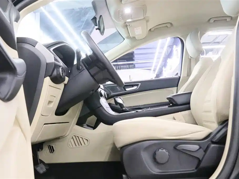 FORD EDGE 2019