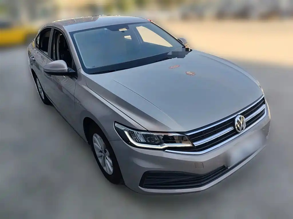 VOLKSWAGEN BORA 2019