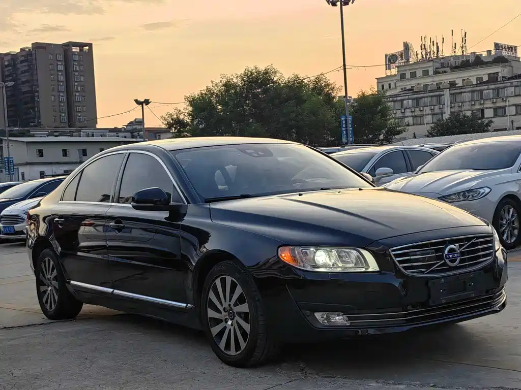 VOLVO S80L 2014