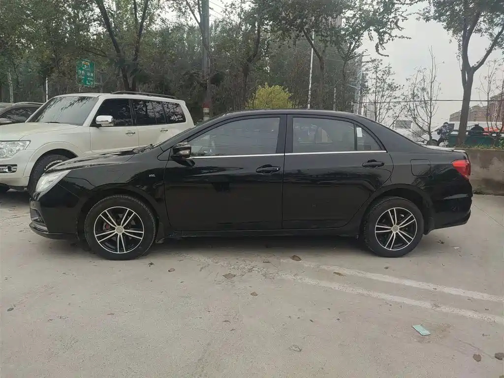 BYD SURUI 2017