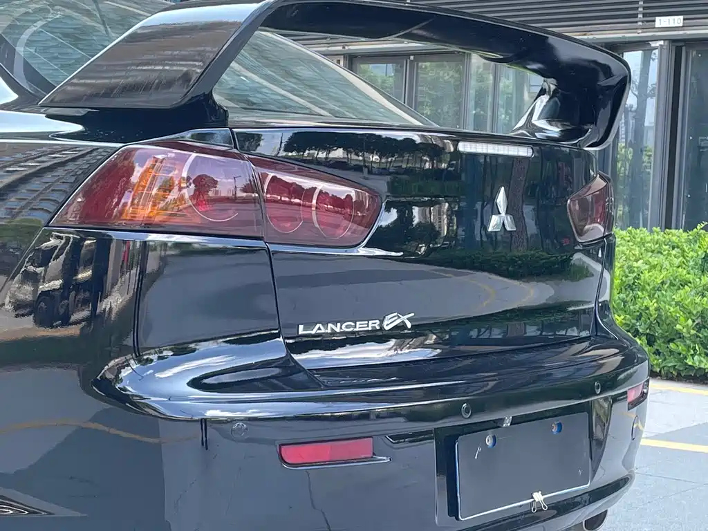 MITSUBISHI LANCER EX 2012