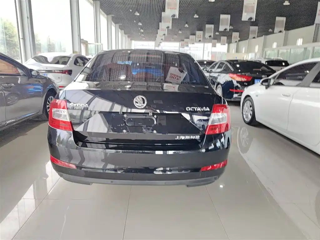 SKODA OCTAVIA 2017