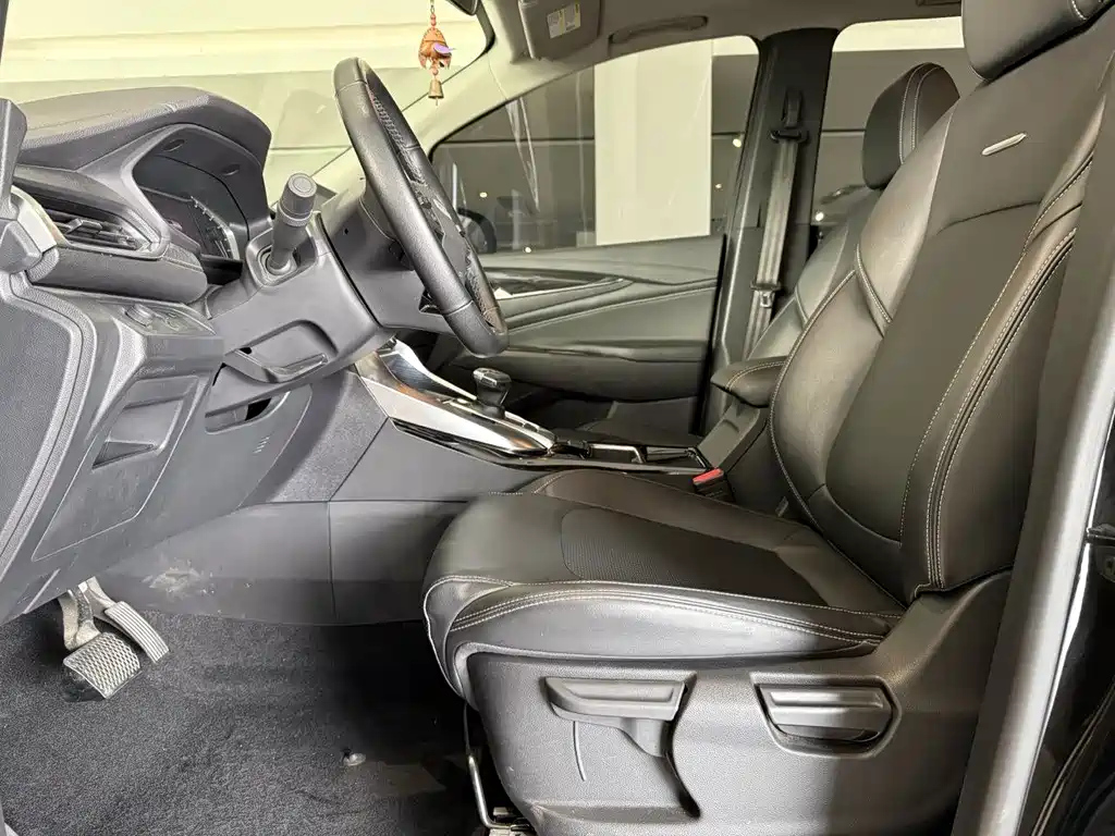 MAXUS EUNIQ 5 2020