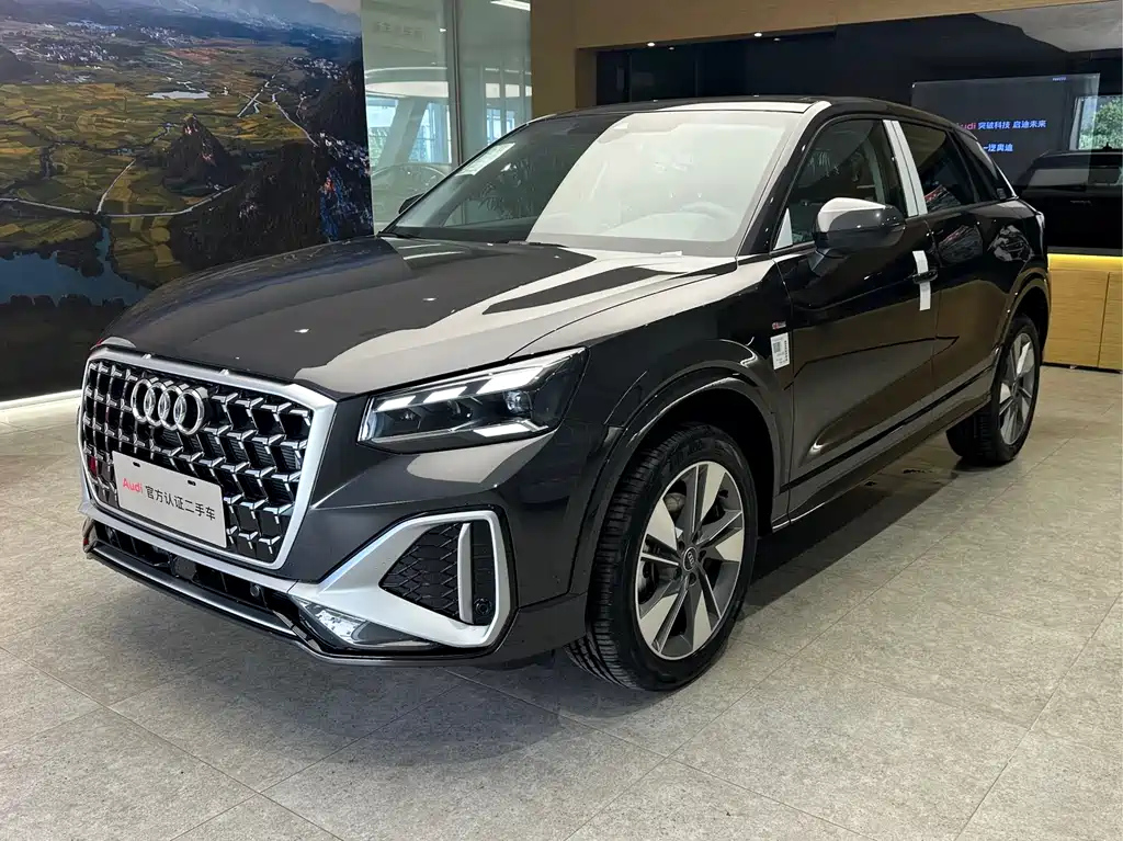 AUDI Q2L 2025