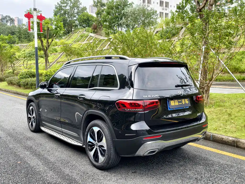 MERCEDES BENZ GLB 2022
