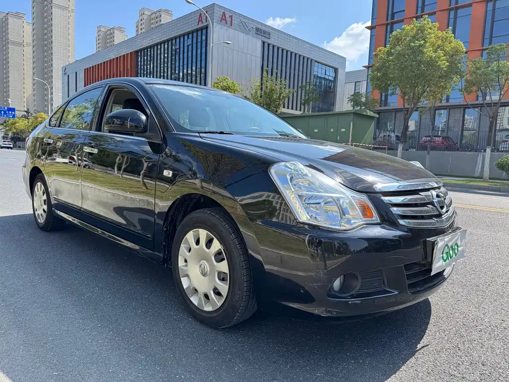 NISSAN SYLPHY 2019