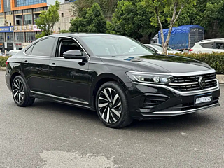 VOLKSWAGEN PASSAT 2024