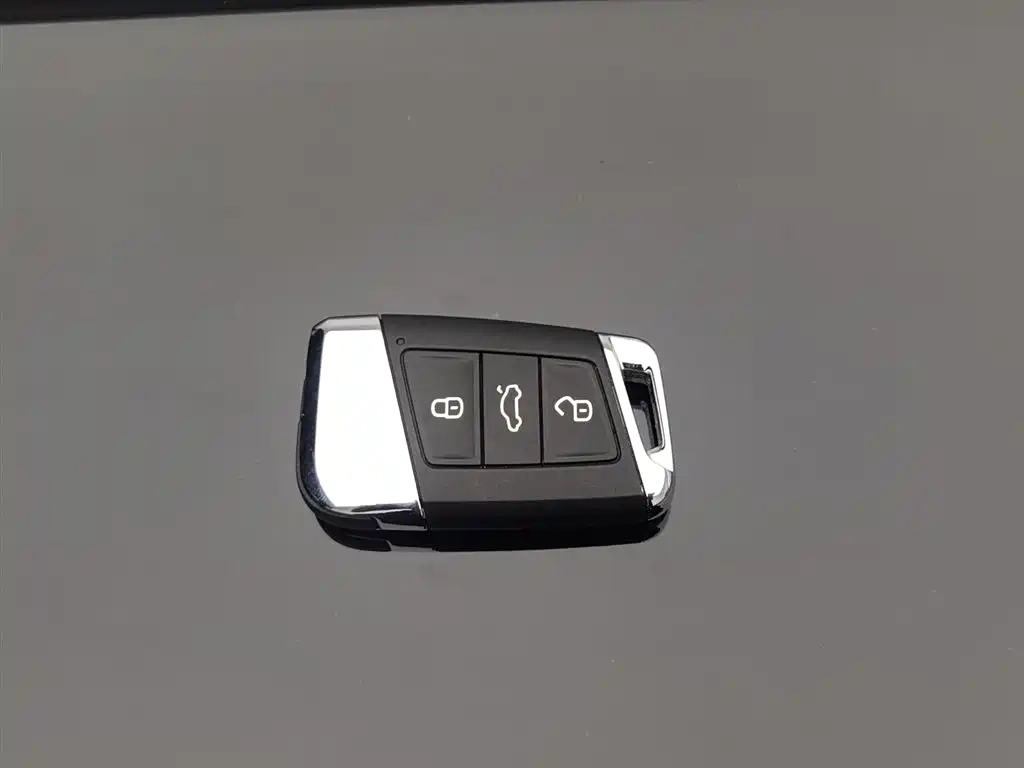 VOLKSWAGEN PASSAT 2020