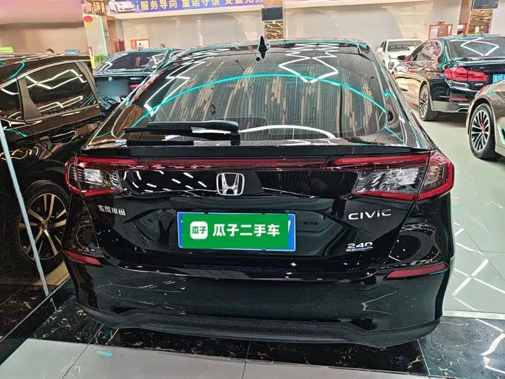 HONDA CIVIC 2024