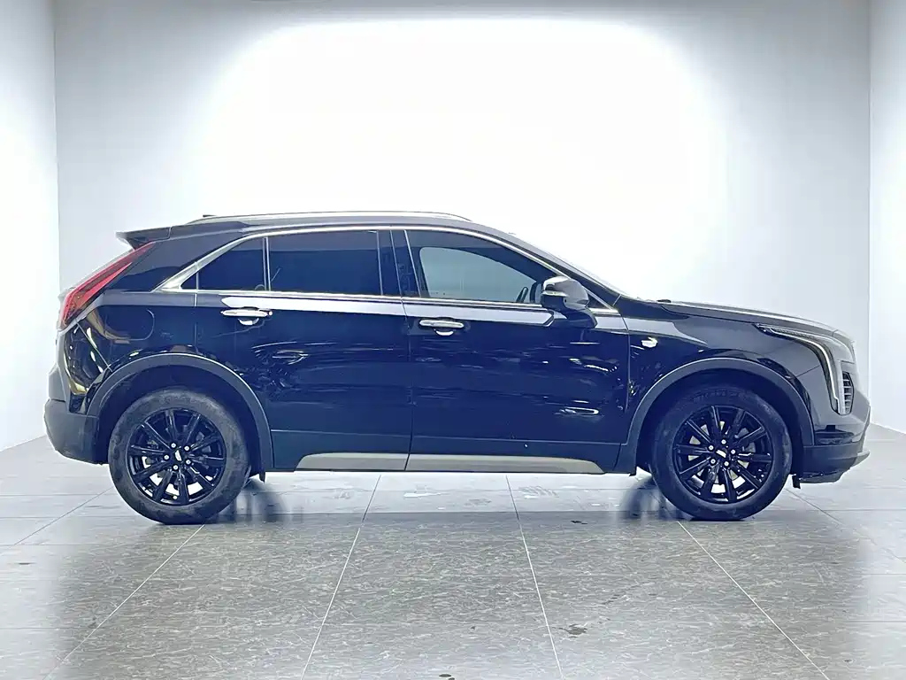 CADILLAC XT4 2022