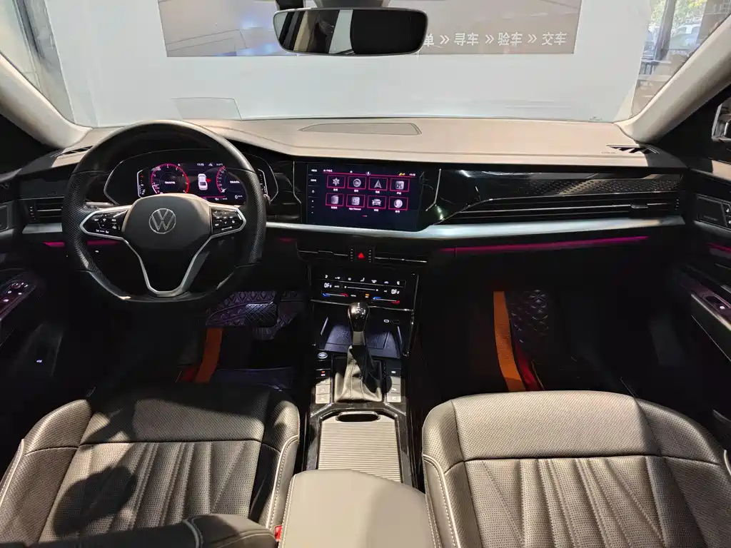 VOLKSWAGEN PASSAT 2022
