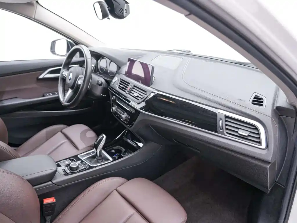 BMW 1-SERIES 2020