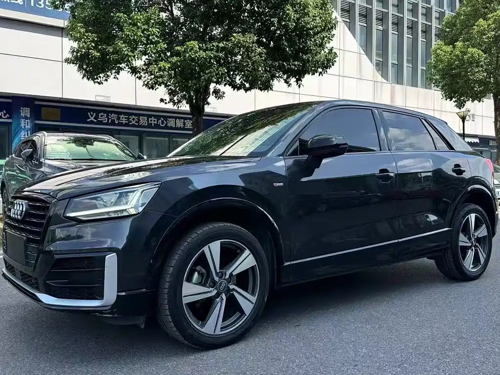 AUDI Q2L 2020
