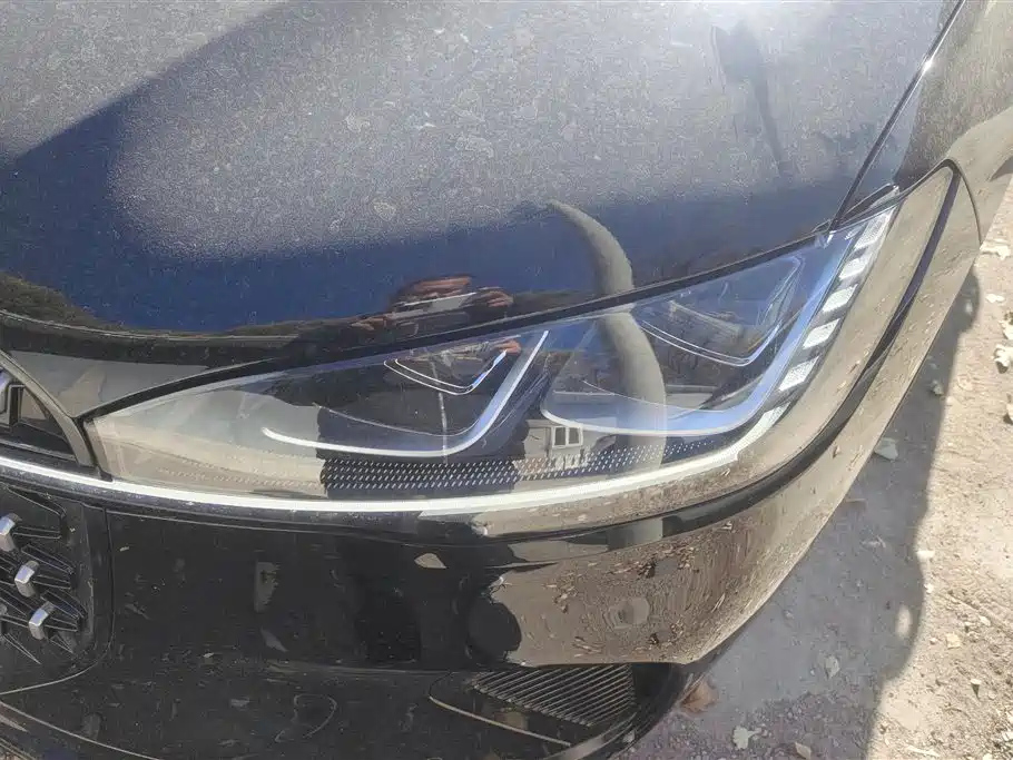 LINCOLN ADVENTURER 2025