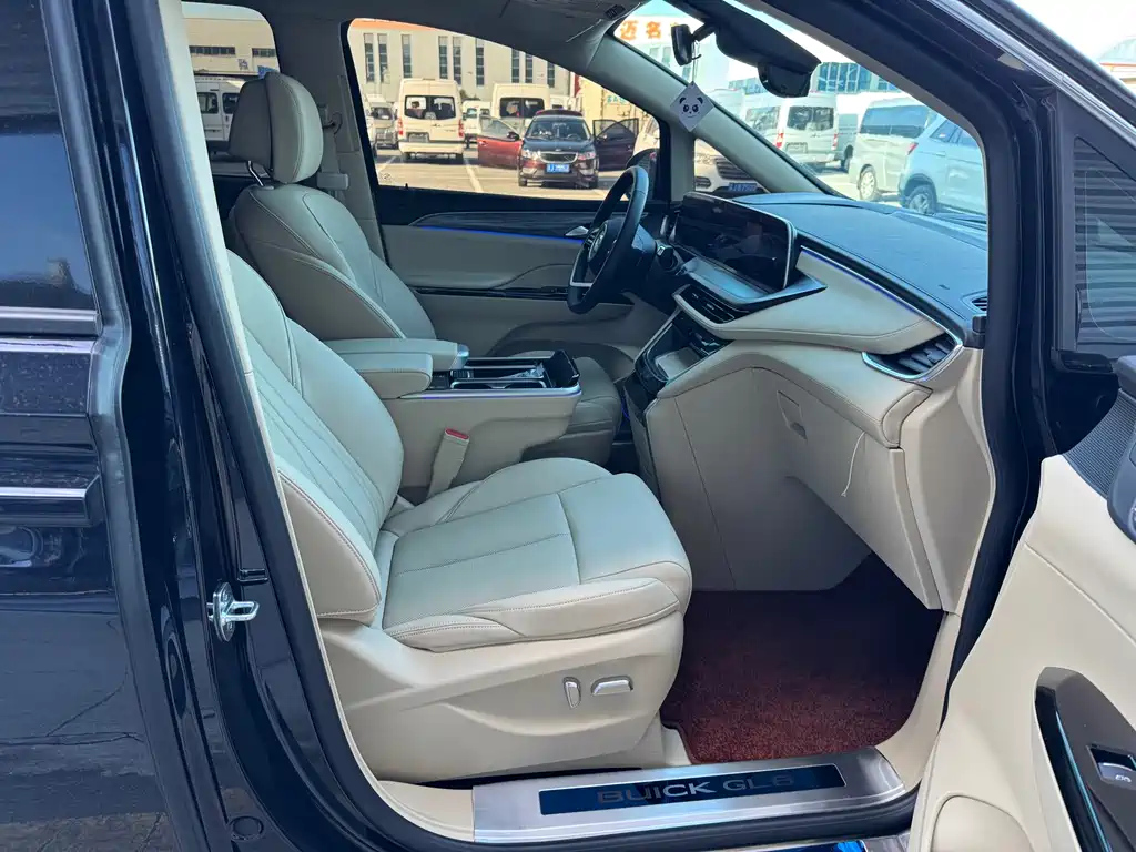 BUICK GL8 NEW ENERGY 2025