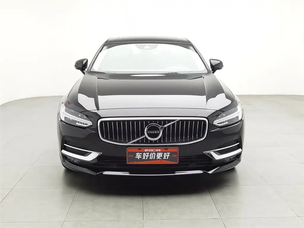 VOLVO S90 2019
